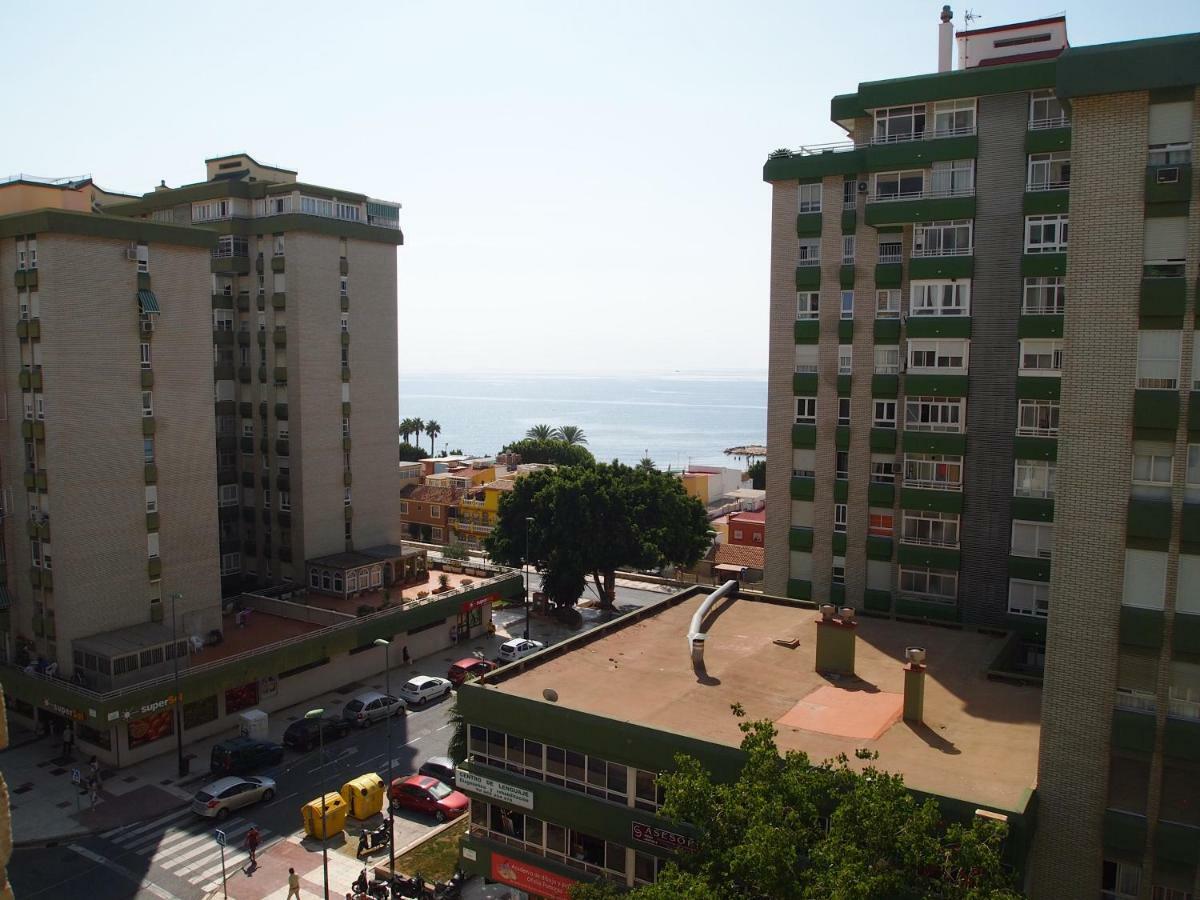 Habitaciones frente a la playa Málaga Exterior foto